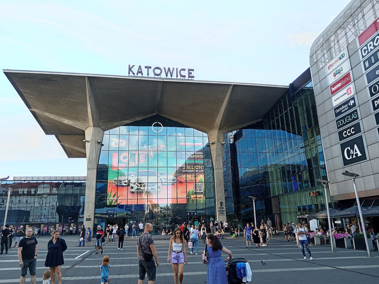 Katowice railway station, a main hub for connections in the metropolis