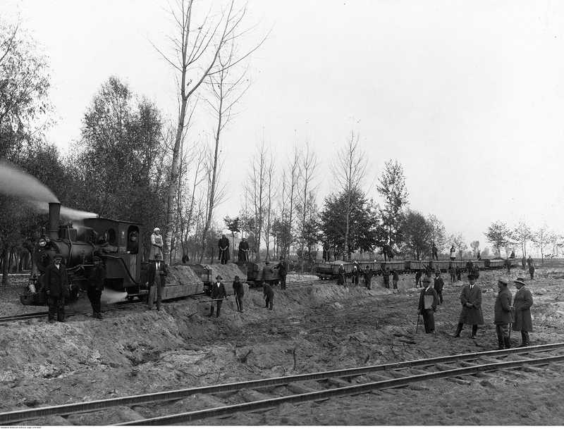 Construction of a railway embankment near Wiślica, Poland, early 20th century